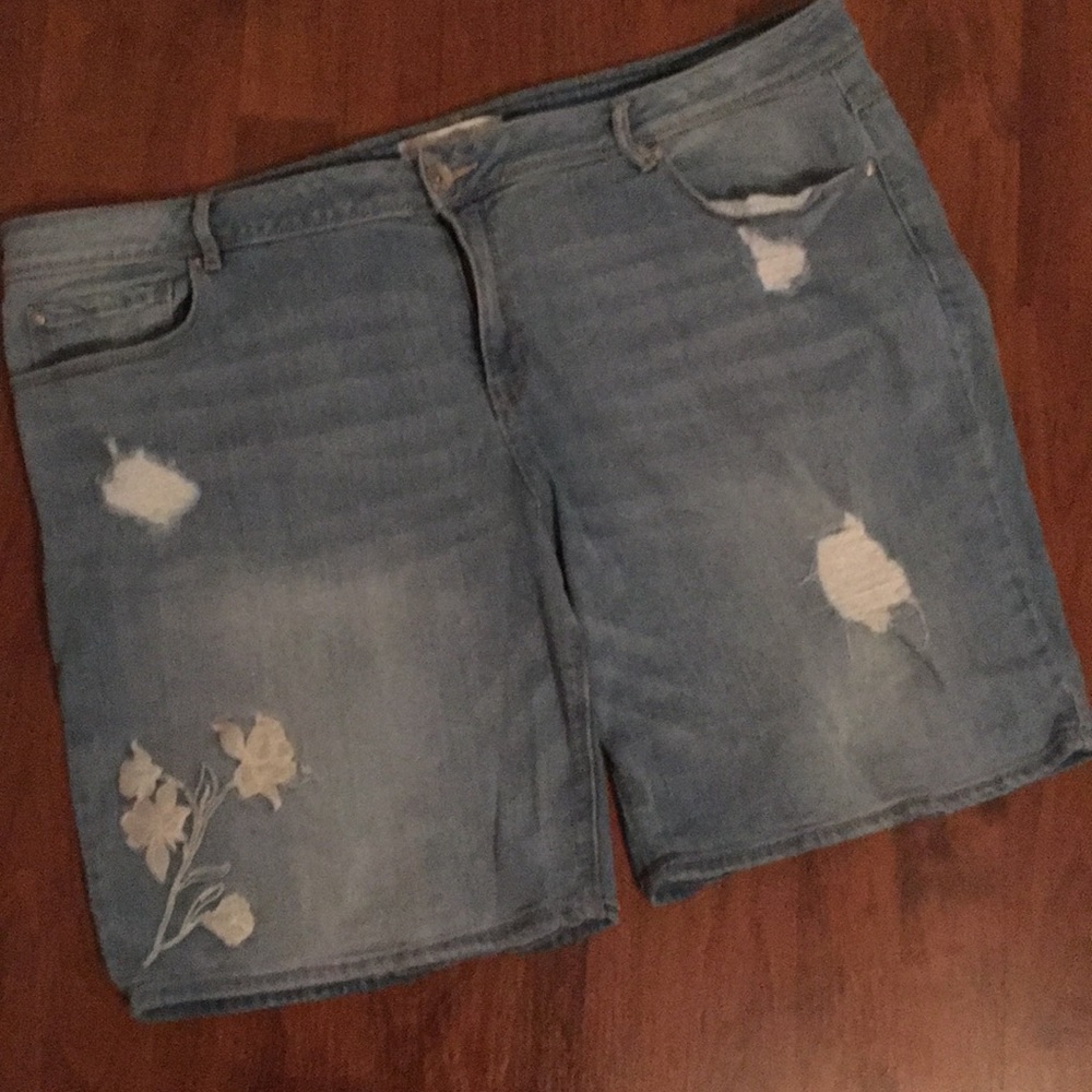Cute denim shorts sz 22